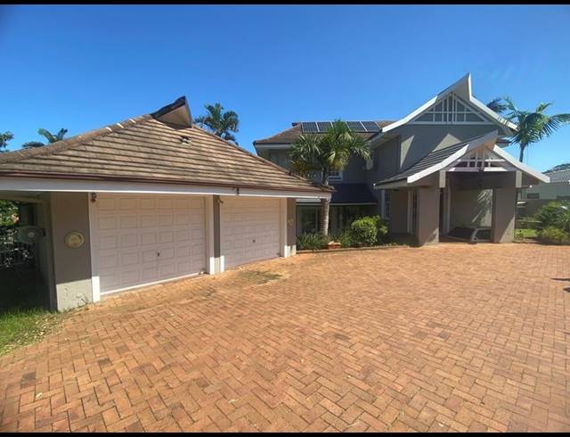 3 BEDROOM HOUSE FOR SALE IN LA LUCIA RIDGE
